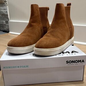 Sonoma Women's Tan Ankle Boots